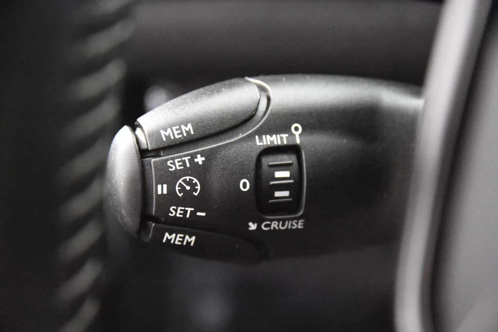 Peugeot 208 – foto 17