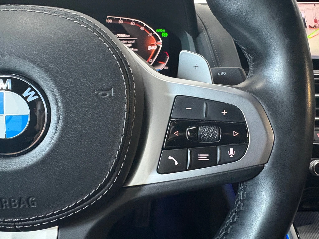 BMW 8 Serie – foto 16