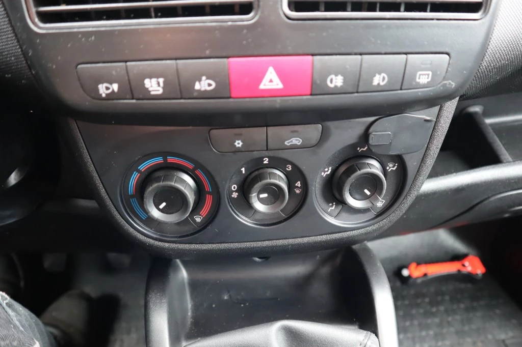 Opel Combo – foto 15