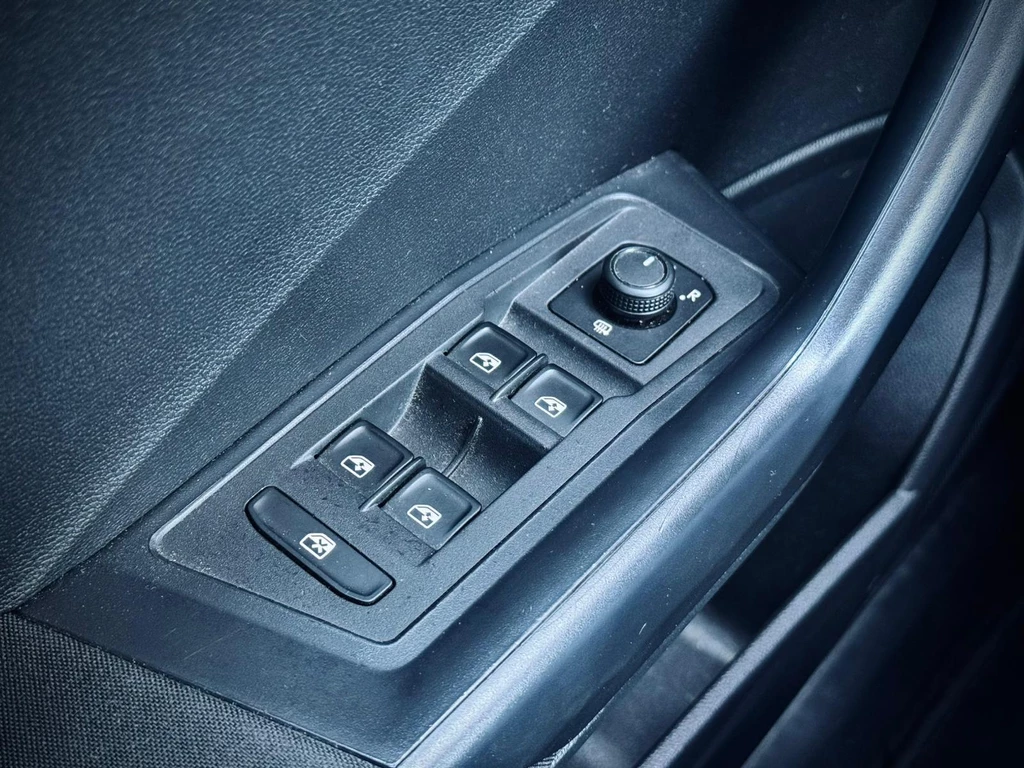 Volkswagen T-Roc – foto 29