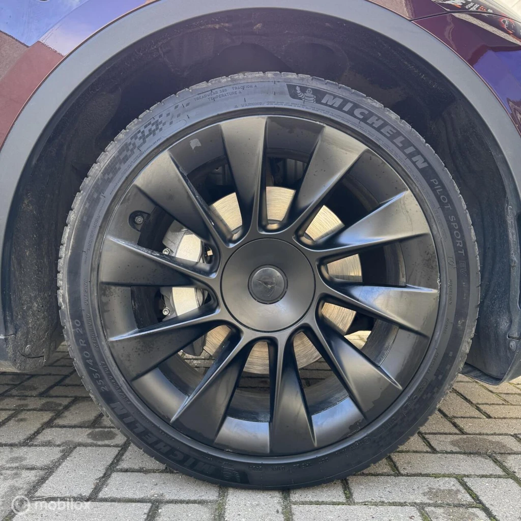 Tesla Model Y – foto 21