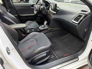 Kia ProCeed – thumbnail 14