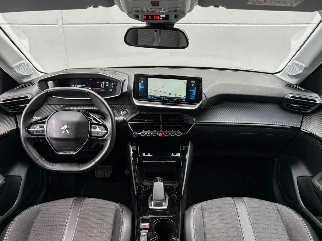 Peugeot e-208 – foto 26
