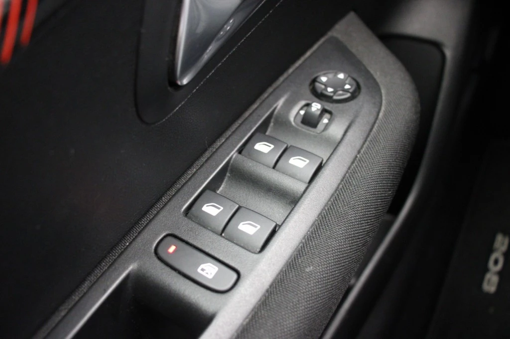 Peugeot 208 – foto 29
