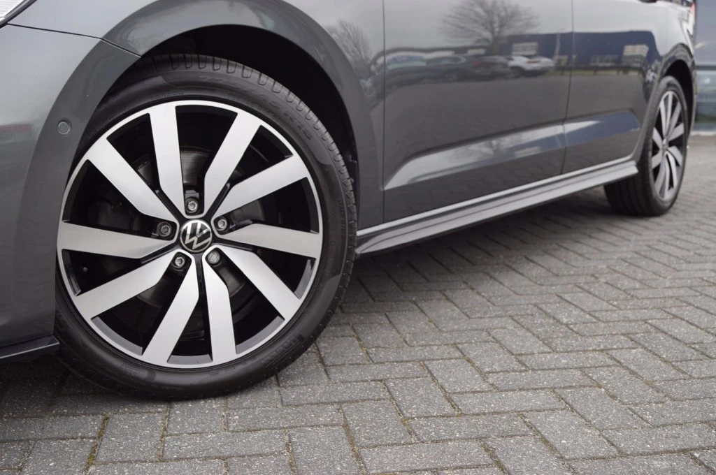 Volkswagen Touran – foto 14