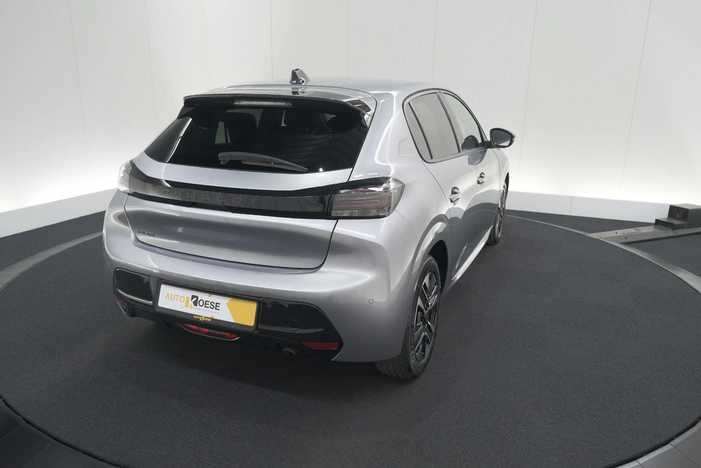 Peugeot 208 – foto 12