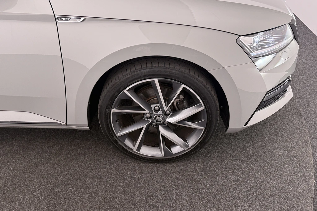 Škoda Superb – foto 7
