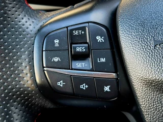 Ford Kuga – thumbnail 27