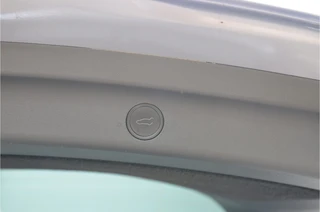 Tesla Model Y – thumbnail 34
