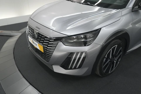 Peugeot 208 1.2 Hybrid 145 e-DCS6 GT | Alcantara Pakket | Camera | Apple Carplay | Stoelverwarming