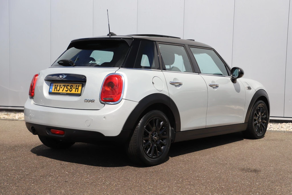 MINI 5-deurs – foto 2