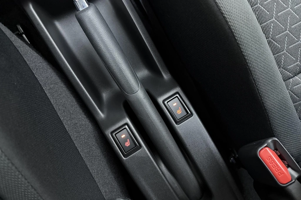 Suzuki Swift – foto 24