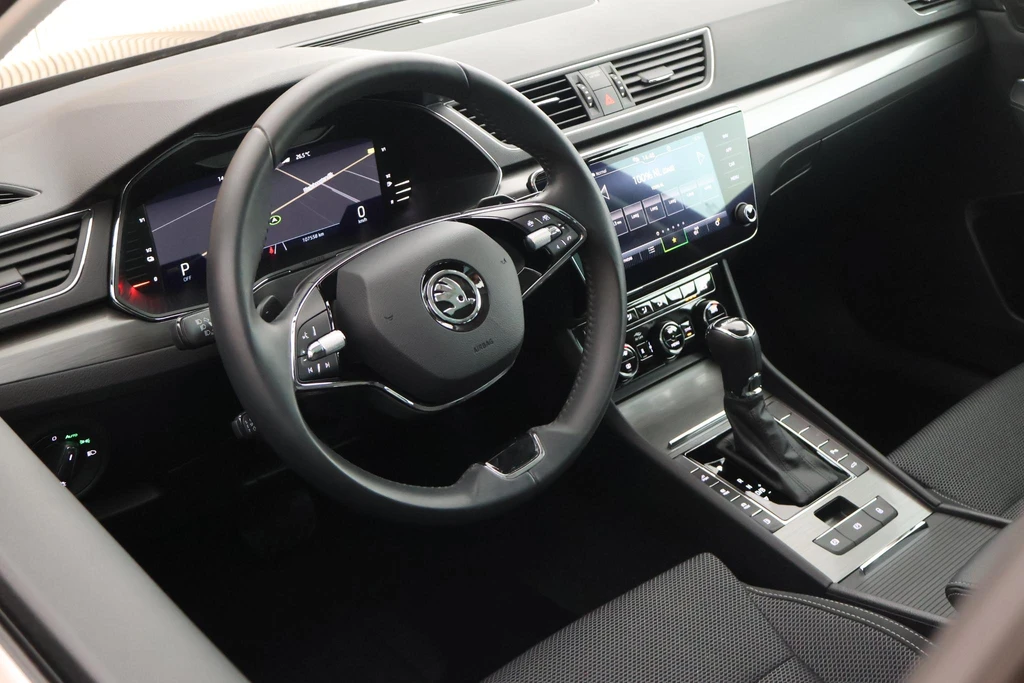 Škoda Superb – foto 8