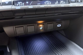 Toyota C-HR – thumbnail 26