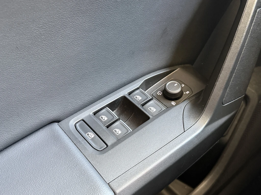 SEAT Leon – foto 16