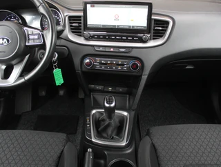 Kia Ceed – thumbnail 41