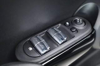 MINI Cooper – thumbnail 8