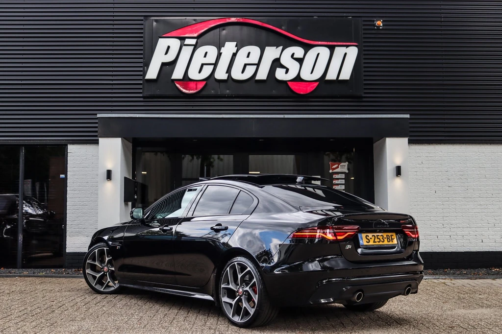 Jaguar XE – foto 5