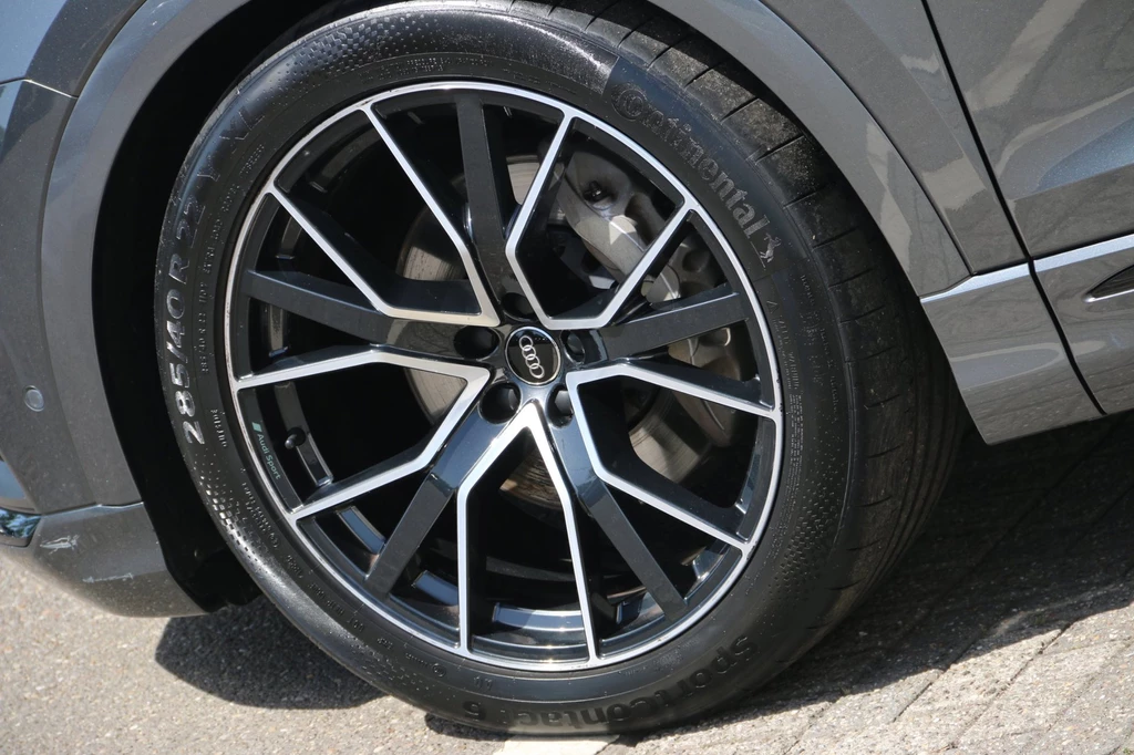 Audi Q8 – foto 7