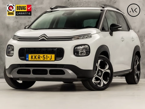 Citroën C3 Aircross 1.2 PureTech S&S Deluxe (PANORAMADAK, APPLE CARPLAY, GROOT NAVI, GETINT GLAS, 360 CAMERA, KEYLESS, SPORTSTOELEN, PARKEERSENSOREN, LM VELGEN, CRUISE, NIEUWSTAAT)