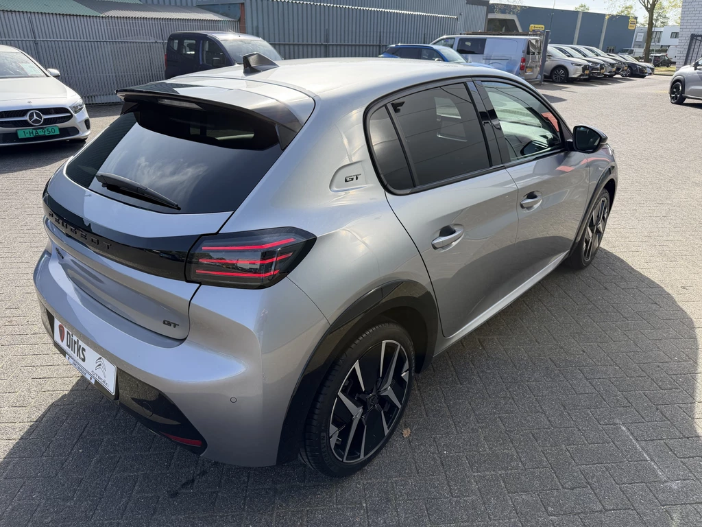 Peugeot 208 – foto 6