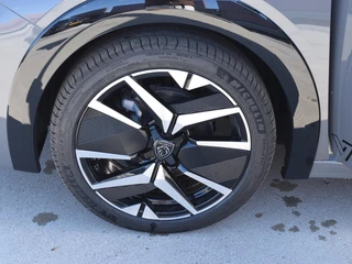 Peugeot 208 – thumbnail 24