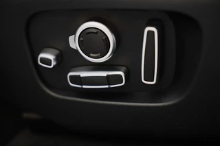 Land Rover Range Rover Velar – thumbnail 31