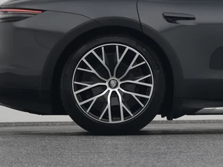 Porsche Taycan – thumbnail 41
