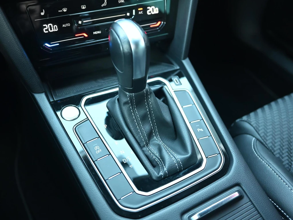 Volkswagen Passat – foto 16