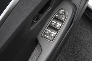 Renault Megane E-Tech – thumbnail 15