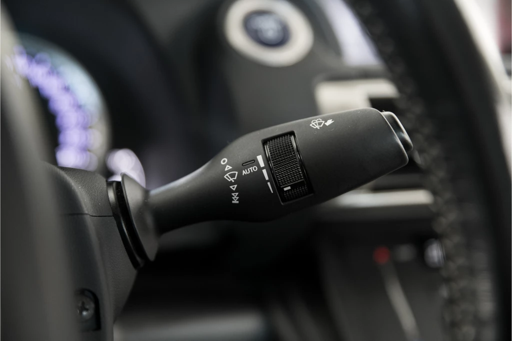 Lexus IS – foto 28