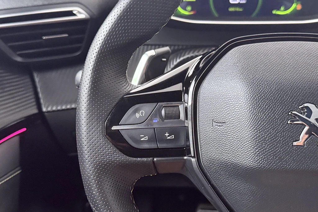 Peugeot 208 – foto 19