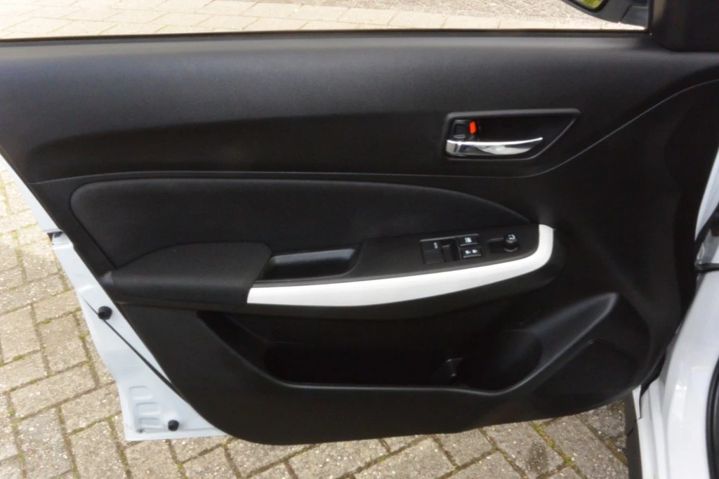 Suzuki Swift – foto 13