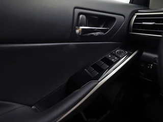 Lexus IS – thumbnail 29