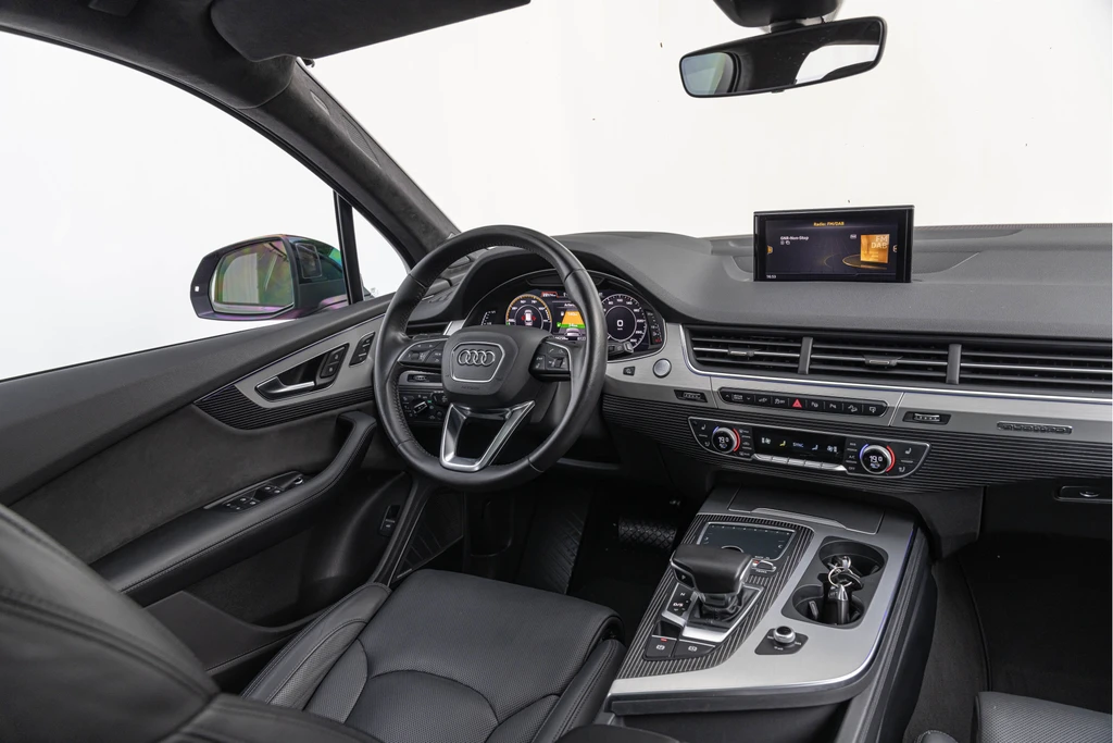 Audi Q7 – foto 11