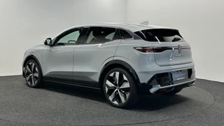Renault Megane E-Tech – thumbnail 3