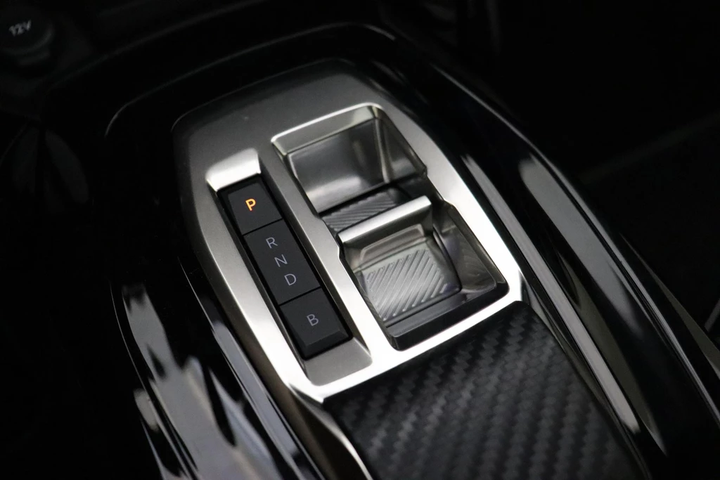 Peugeot e-208 – foto 25