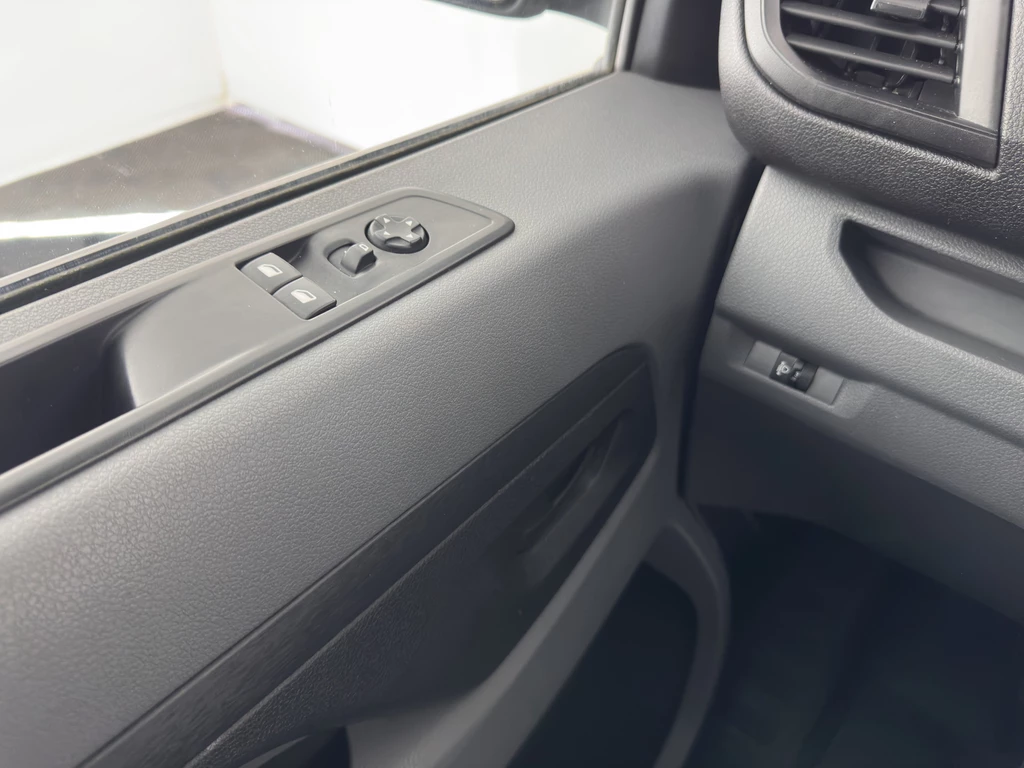 Peugeot e-Expert – foto 17
