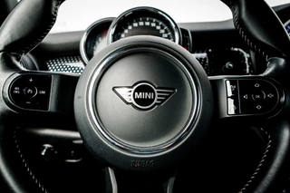 MINI Cooper Cabrio – thumbnail 19