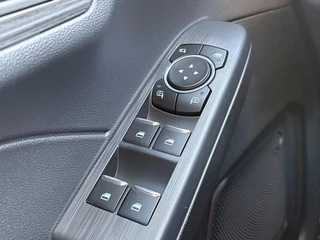 Ford Kuga – thumbnail 35