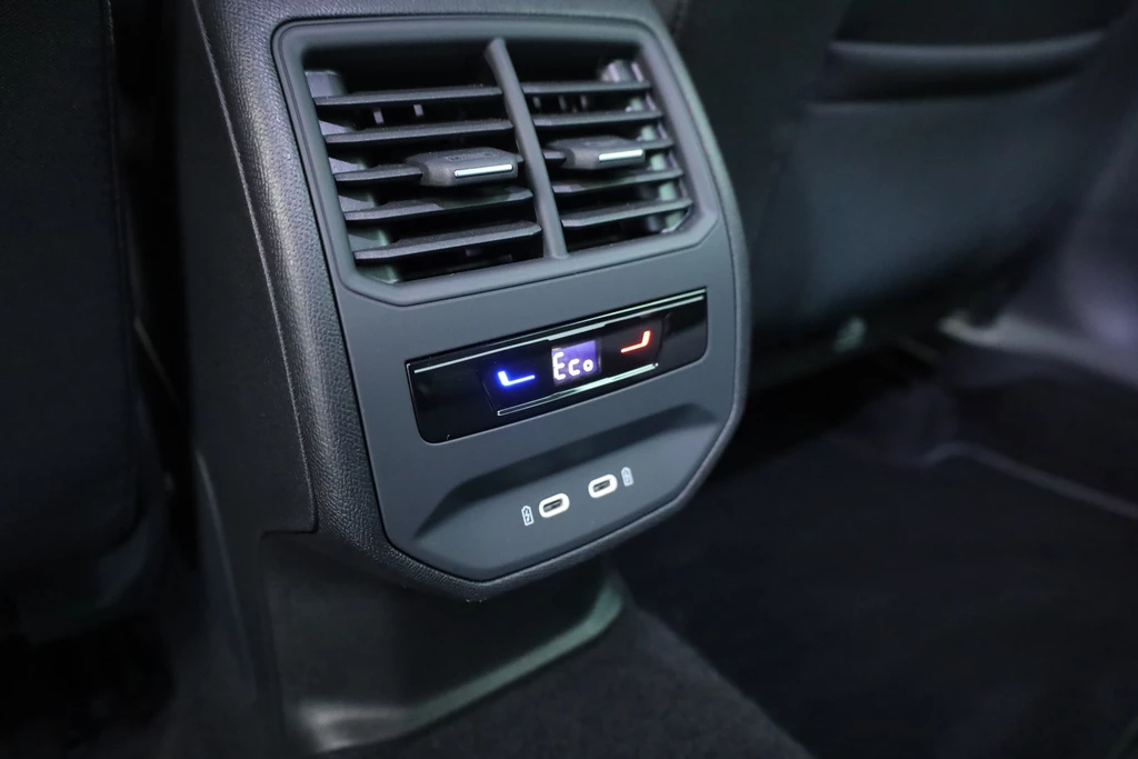 SEAT Leon – foto 39