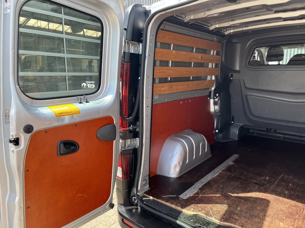 Renault Trafic – foto 21