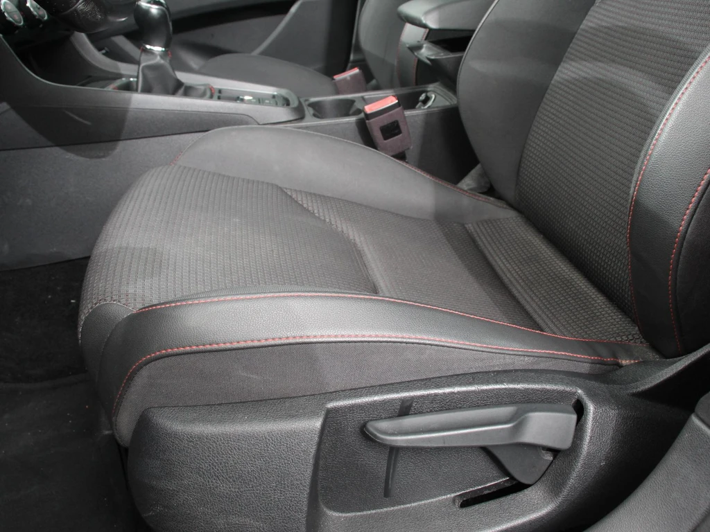 SEAT Leon – foto 12