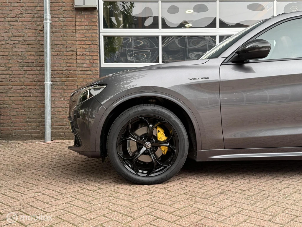 Alfa Romeo Stelvio – foto 16