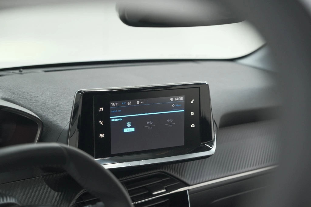 Peugeot 208 – foto 52