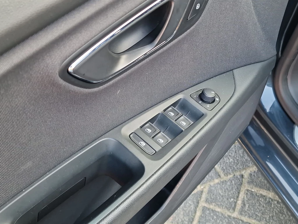 SEAT Leon – foto 19