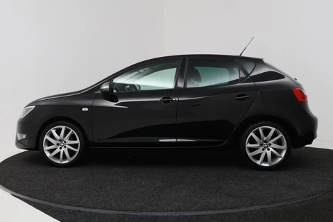 Seat Ibiza 1.0 EcoTSI FR Connect (STOELVERWARMING, NAVIGATIE, CARPLAY, PARKEERSENSOREN)