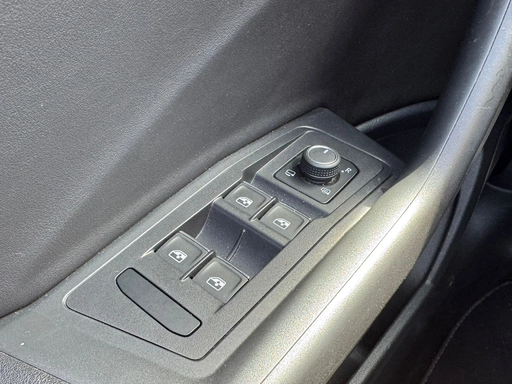 Volkswagen T-Roc – foto 17
