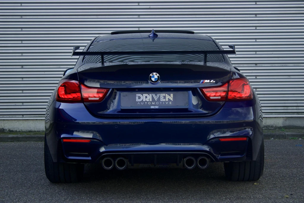 BMW M4 – foto 6