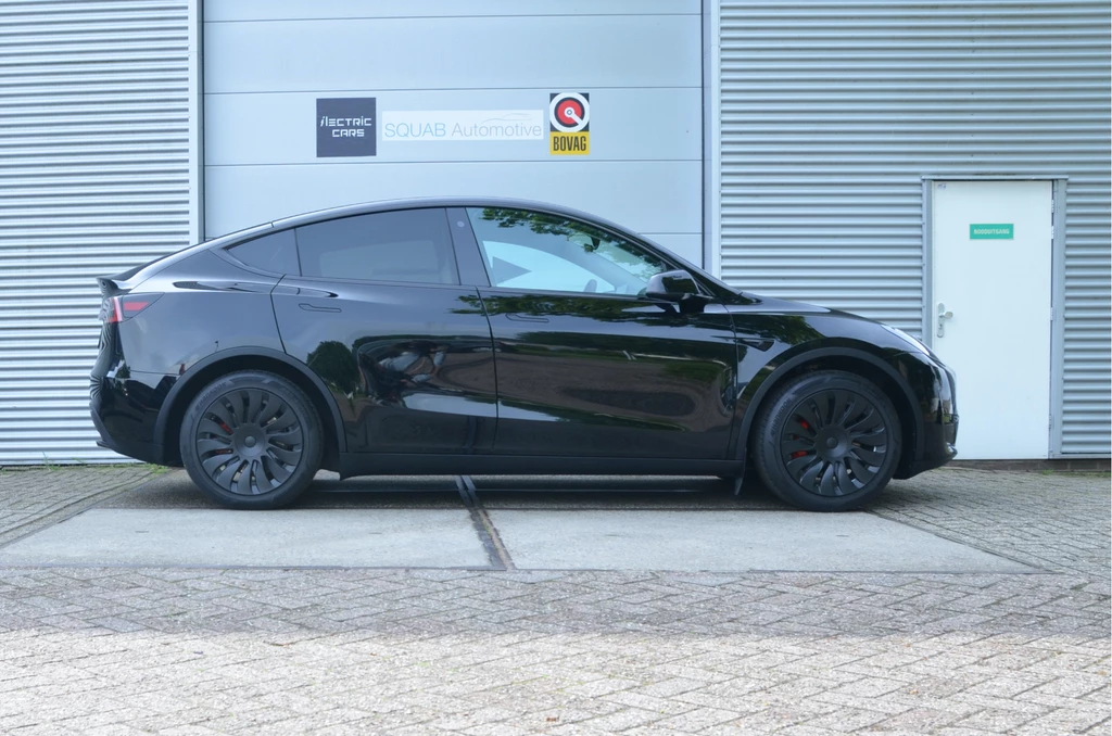 Tesla Model Y – foto 4